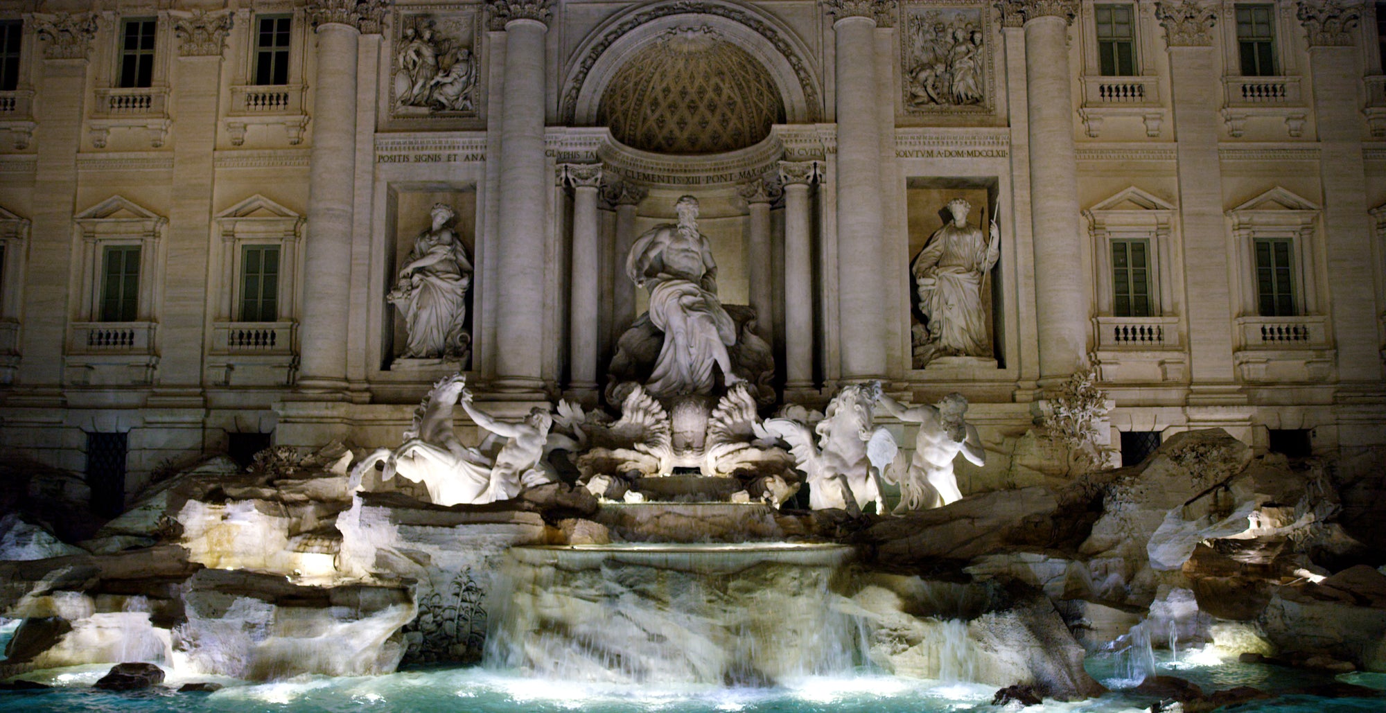 Trevi Fountain Rome Italy 4K Computer Screensaver
