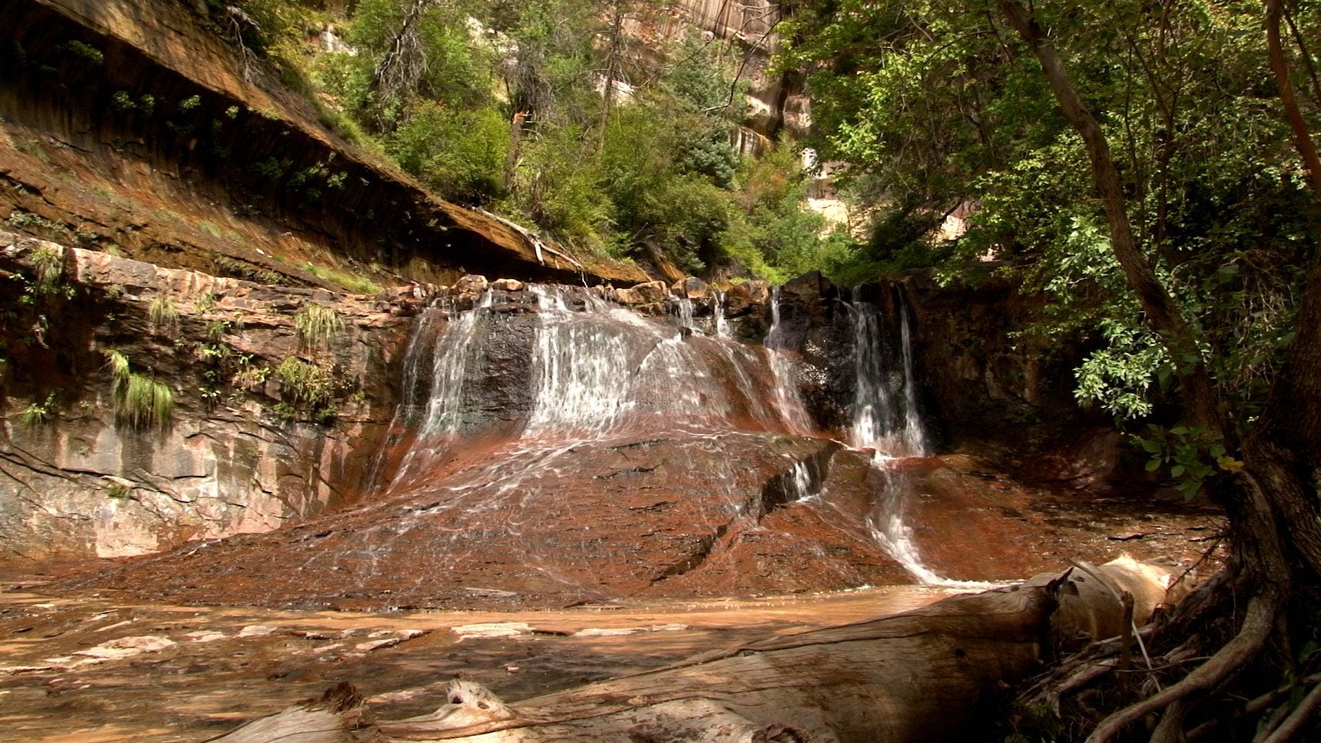 Arch Angel Cascades
