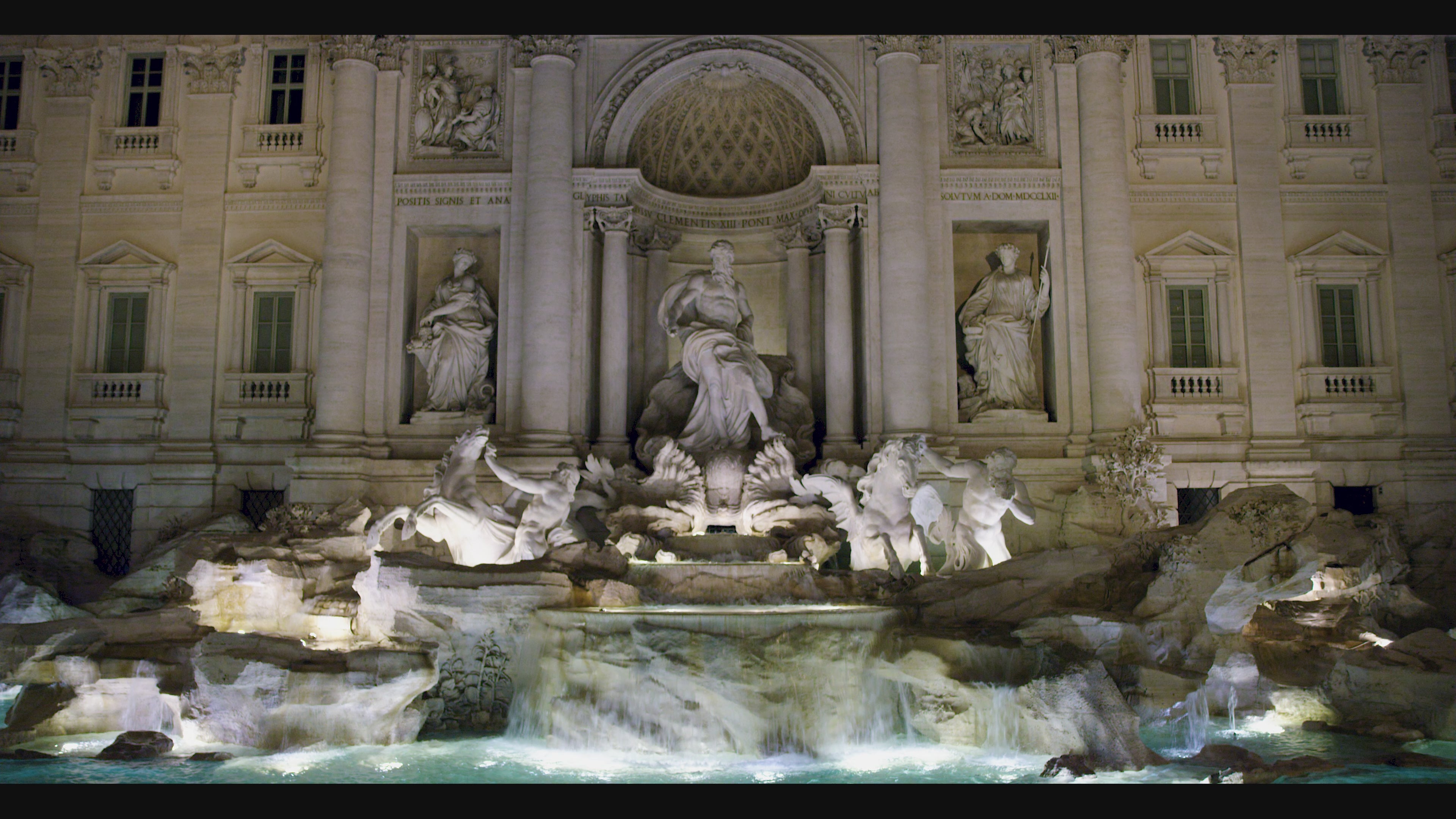 Trevi Fountain Rome Italy HD Computer Screensaver