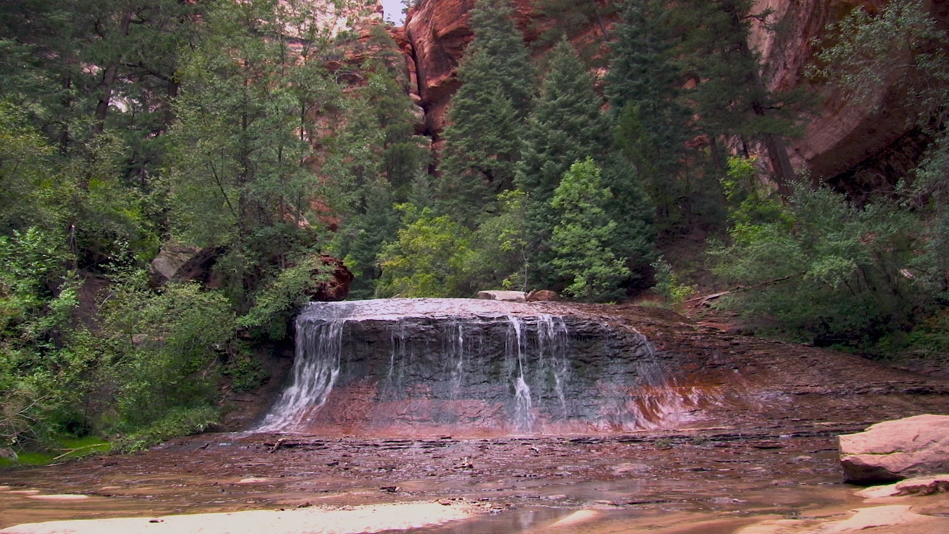 Arch Angel Cascades HD Screensaver