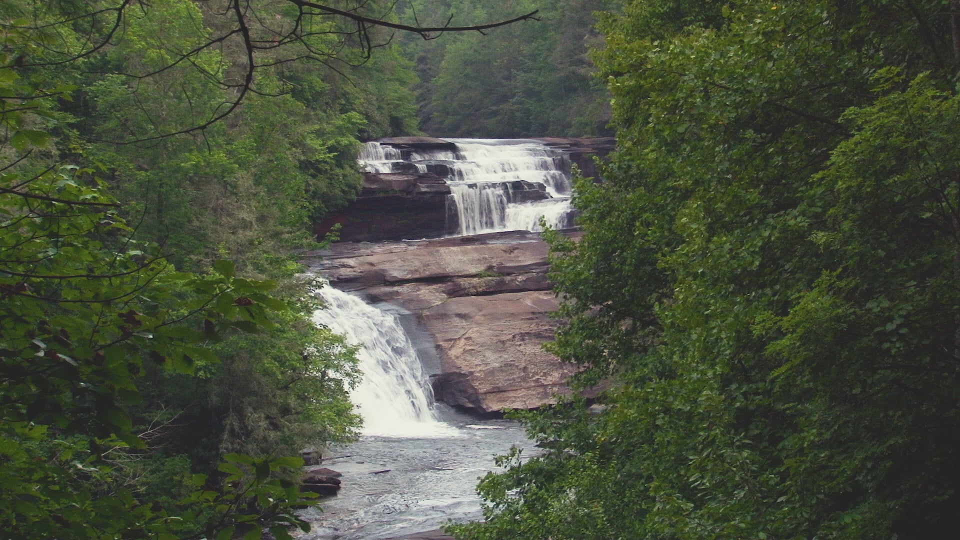 Triple Falls HD Screensaver