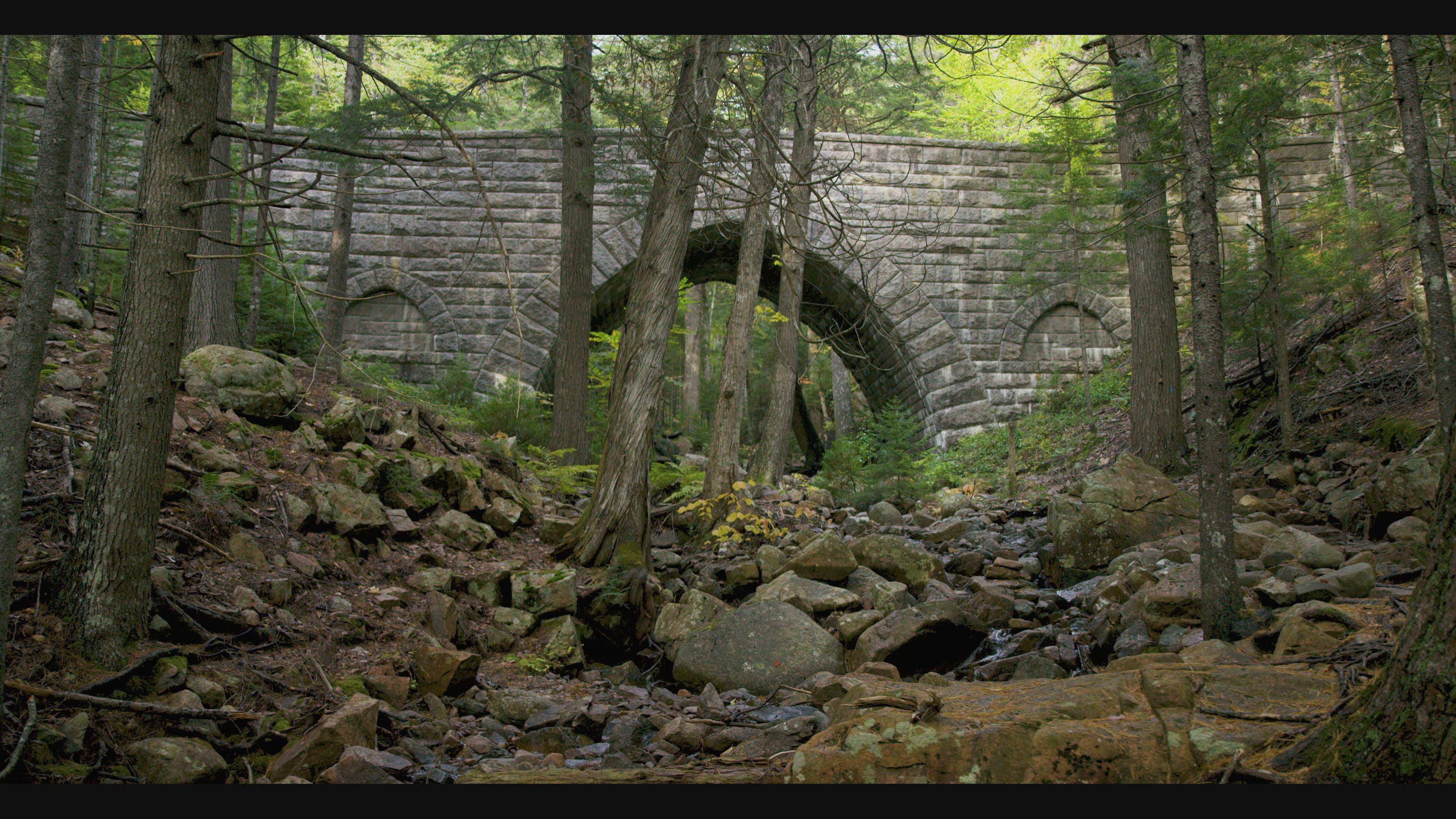 4K Computer Screensaver - Hemlock Bridge, Acadia - My Blu Horizon